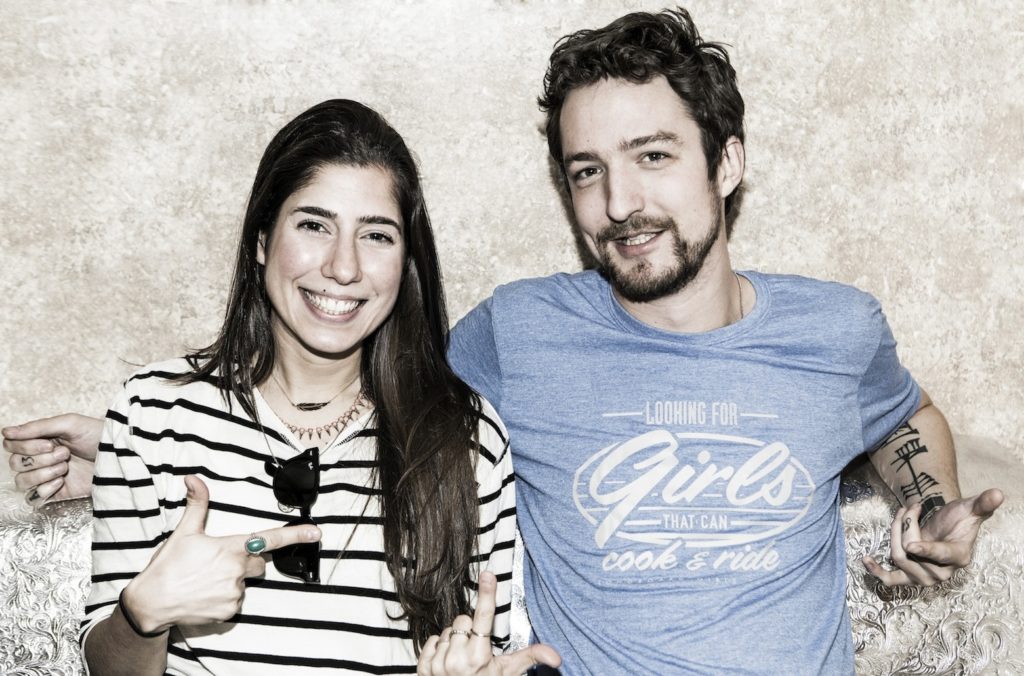 Frank Turner looking sexy in our Longboard Girls Crew t-shirt. Pic Karlos Sanz.