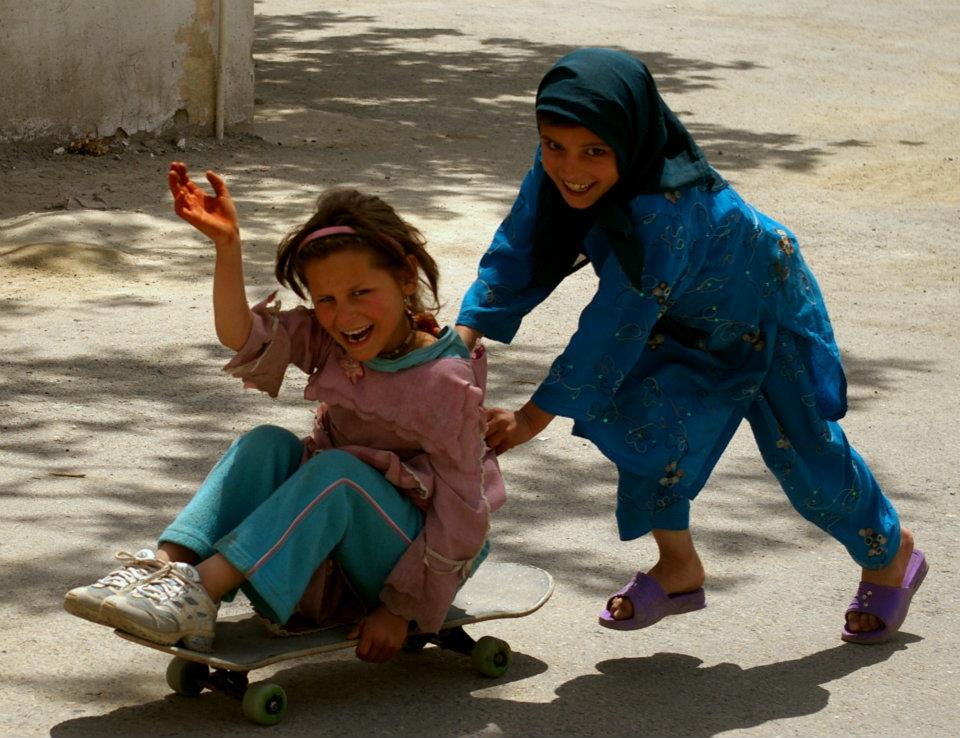 Skateistan girls