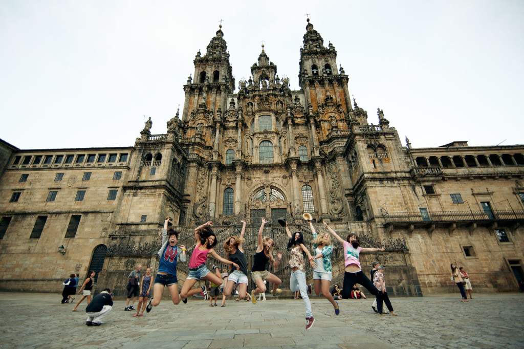 Longboard Girls Crew, Endless Roads, Costa Da Morte, Santiago de Compostela