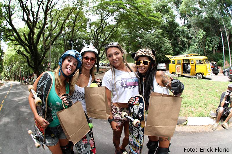 Reine Oliveira, Laura Alli, Bruna Gadini, Cris Punk, longboard girls crew, brasil, brazil