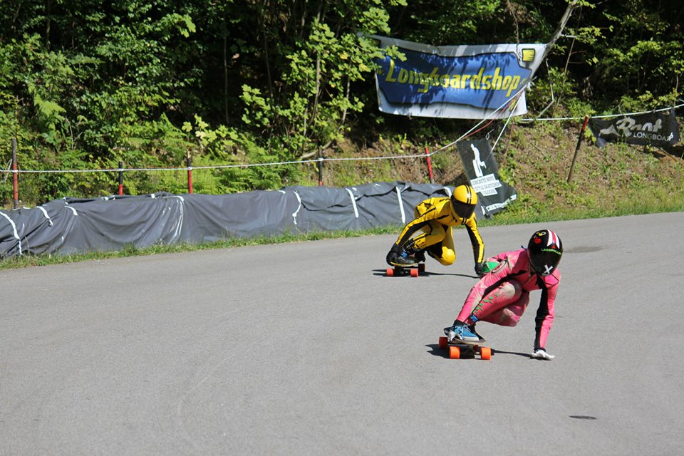 longboard girls crew, longboard, girl, downhill, almabtrieb, idf, race, badass