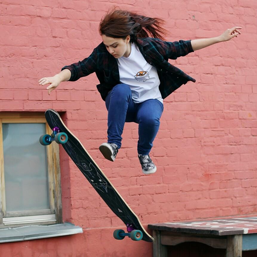 Rusia, Kate Voynova, longboard girls crew, longboarding, skate, skateboarding, lgc, rad, cool, jump, vans